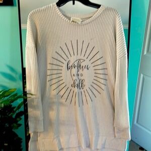 Judith March Waffle Knit Bonfires and Chill Graphic Tunic Top‎ Womens S Cream